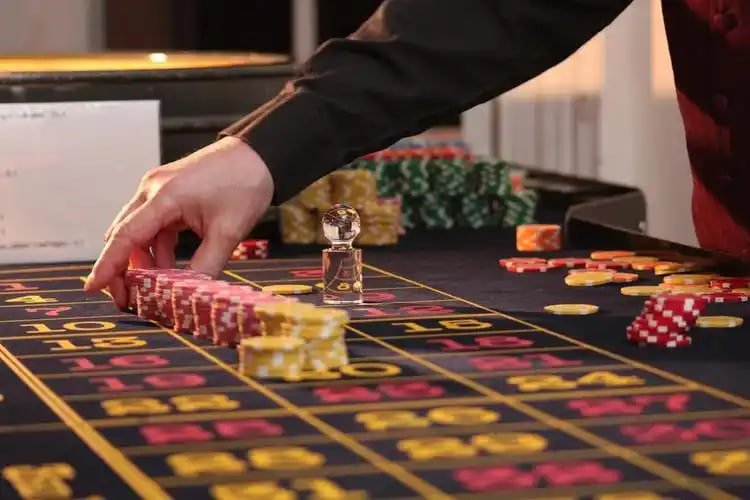 Giao diện cá cược thể thao và casino trực tuyến mb6 dành cho người Việt Nam